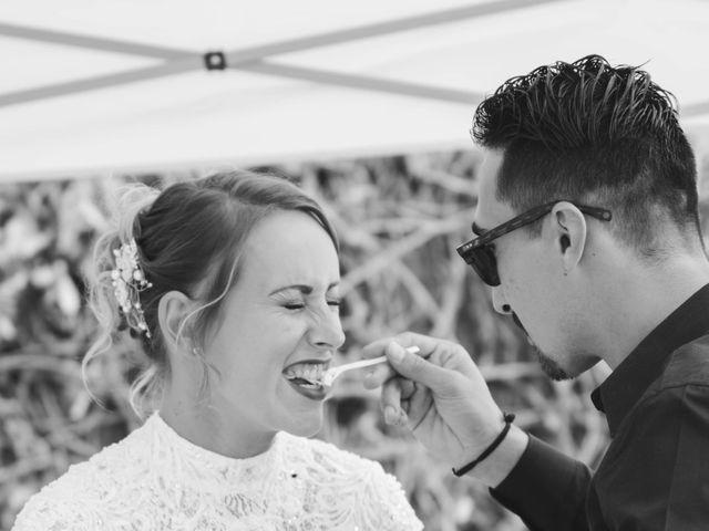 Le mariage de Giovanni et Lucie à Avensan, Gironde 26