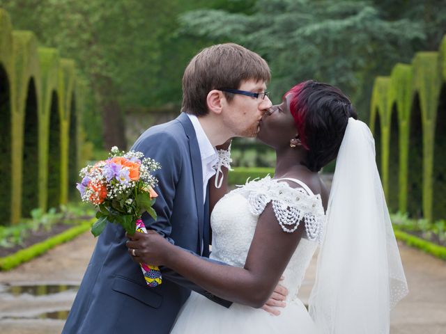 Le mariage de Grégoire et Leila à Bourges, Cher 1