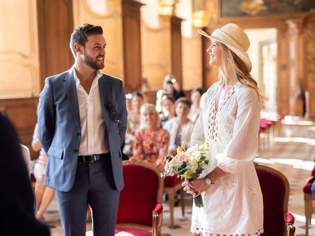 Le mariage de Paul et Mégane à Sainte-Croix-Grand-Tonne, Calvados 1