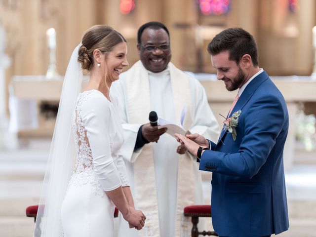 Le mariage de Paul et Mégane à Sainte-Croix-Grand-Tonne, Calvados 34