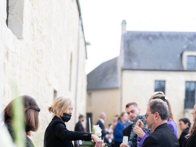 Le mariage de Paul et Mégane à Sainte-Croix-Grand-Tonne, Calvados 42