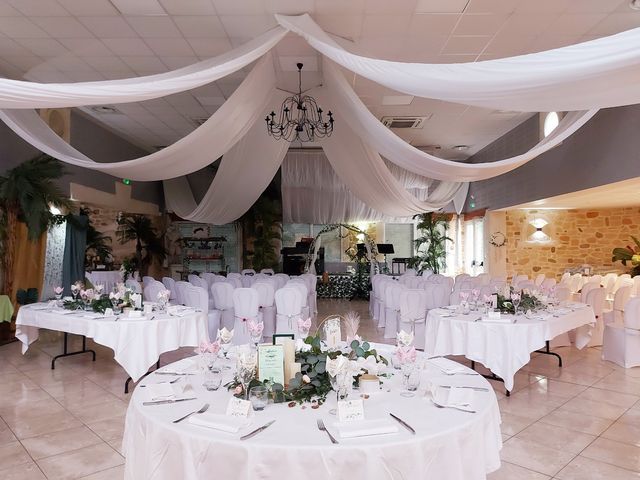 Le mariage de Guillaume  et Marina à Lozanne, Rhône 6