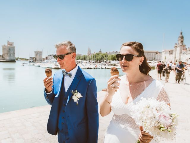 Le mariage de Benjamin et Olivia à Saint-Laurent-de-la-Prée, Charente Maritime 12