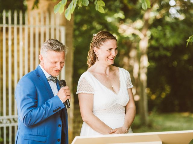 Le mariage de Benjamin et Olivia à Saint-Laurent-de-la-Prée, Charente Maritime 14