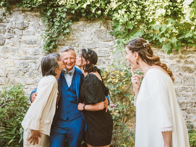 Le mariage de Benjamin et Olivia à Saint-Laurent-de-la-Prée, Charente Maritime 28