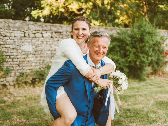 Le mariage de Benjamin et Olivia à Saint-Laurent-de-la-Prée, Charente Maritime 35