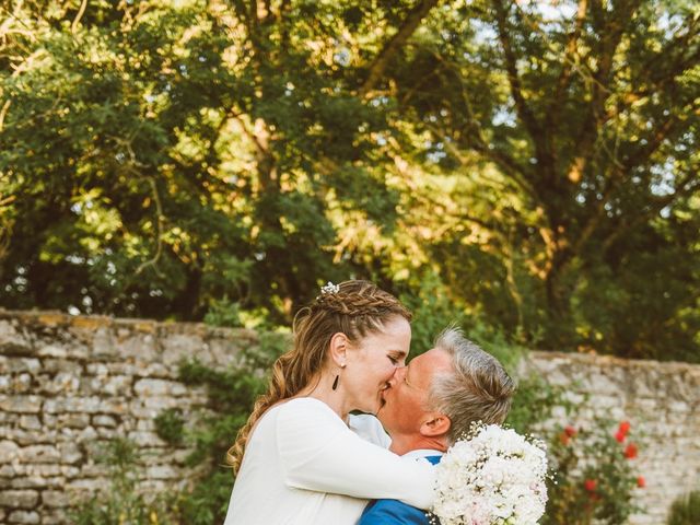 Le mariage de Benjamin et Olivia à Saint-Laurent-de-la-Prée, Charente Maritime 36