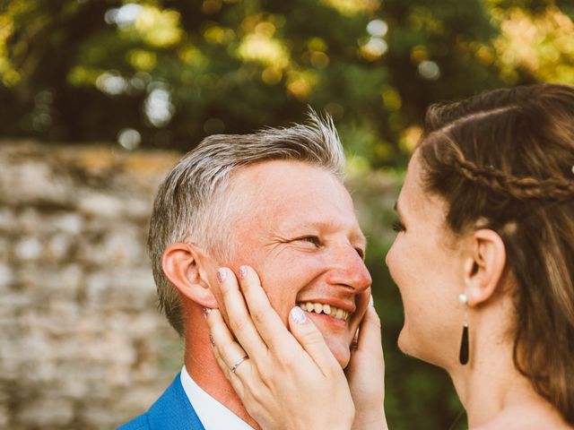 Le mariage de Benjamin et Olivia à Saint-Laurent-de-la-Prée, Charente Maritime 37