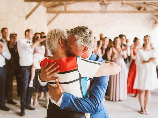 Le mariage de Benjamin et Olivia à Saint-Laurent-de-la-Prée, Charente Maritime 40