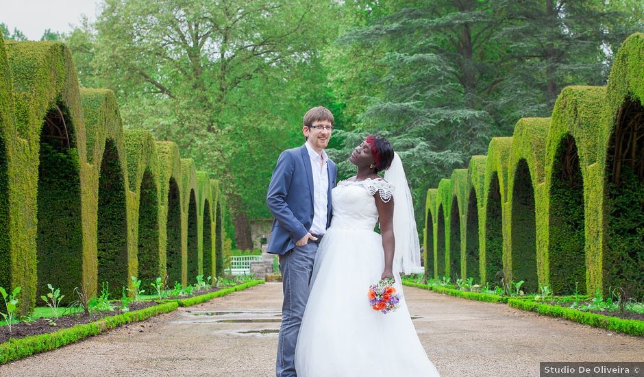 Le mariage de Grégoire et Leila à Bourges, Cher