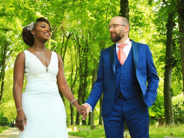 Le mariage de Massira  et Nicolas à Santeny, Val-de-Marne 5