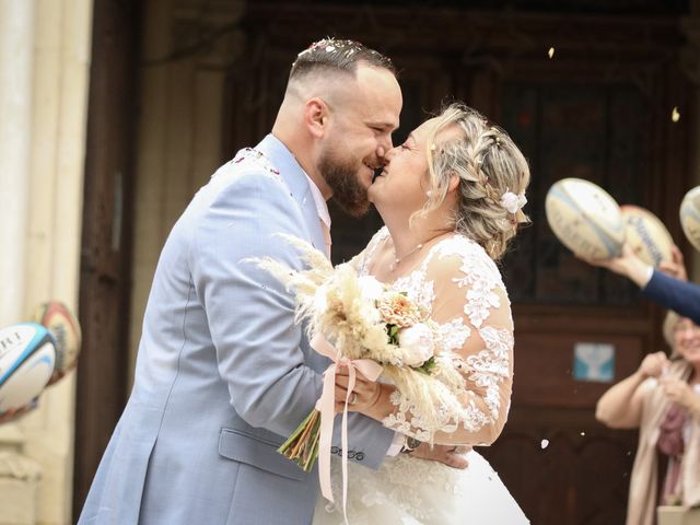 Le mariage de Nagoua et Mélanie  à Saint-Caprais-de-Lerm, Lot-et-Garonne 1