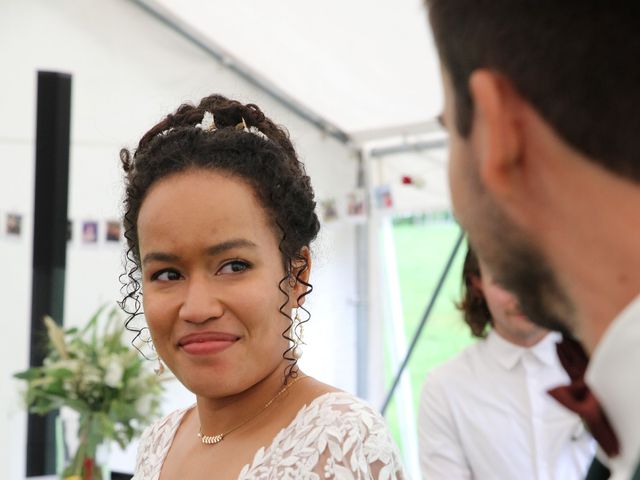 Le mariage de Léo et Camille à Saint-Samson-de-la-Roque, Eure 30