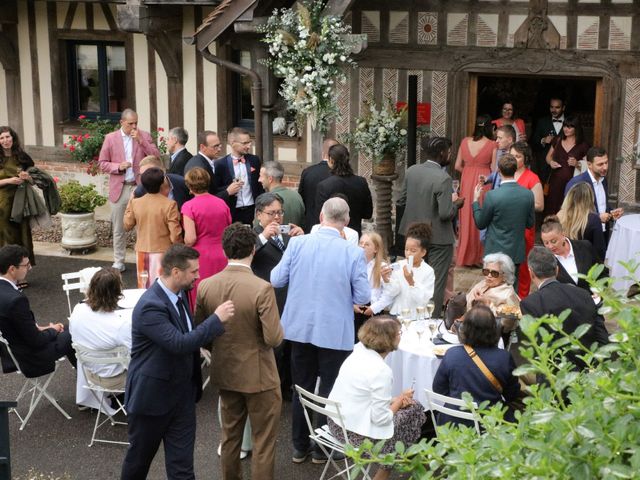 Le mariage de Léo et Camille à Saint-Samson-de-la-Roque, Eure 32