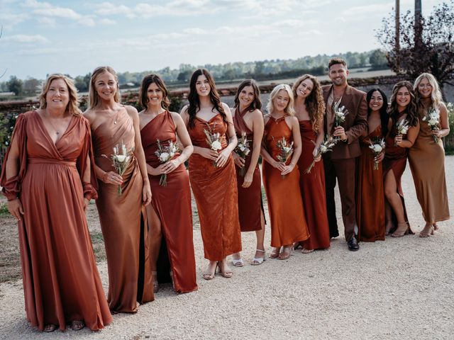 Le mariage de Hamish et Tara à Magny-Cours, Nièvre 23