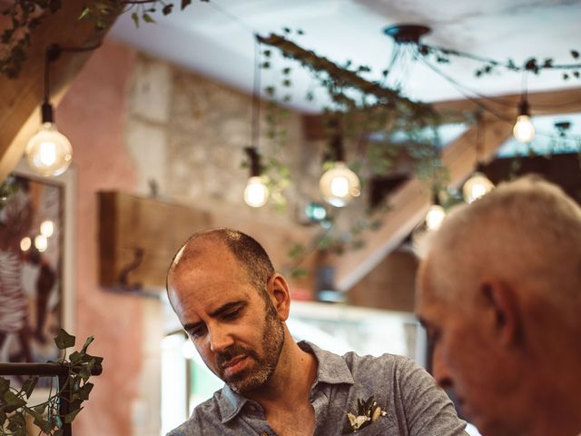 Le mariage de Julien et Adeline à Saint-Front-de-Pradoux, Dordogne 16