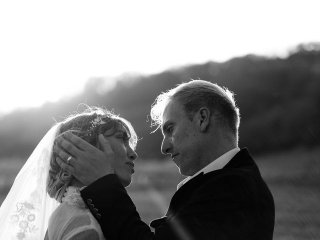 Le mariage de Hamish et Tara à Magny-Cours, Nièvre 20