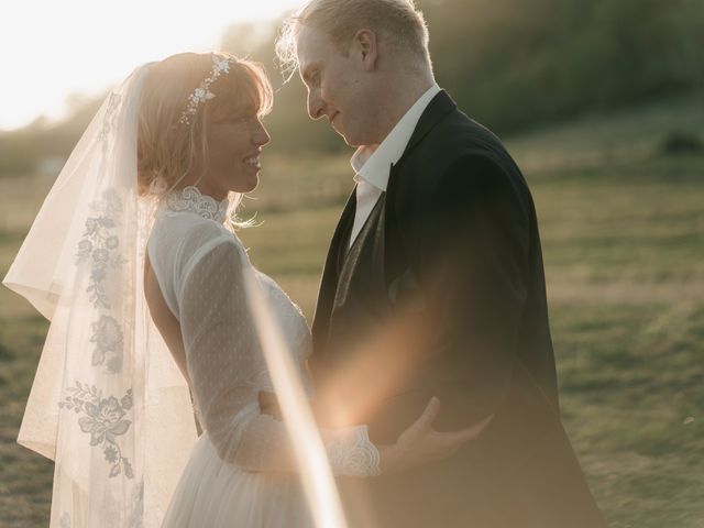 Le mariage de Hamish et Tara à Magny-Cours, Nièvre 25