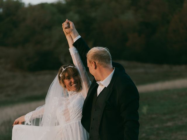 Le mariage de Hamish et Tara à Magny-Cours, Nièvre 29