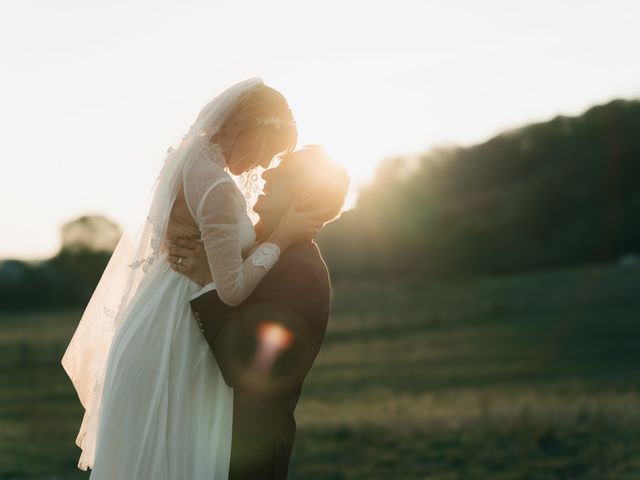 Le mariage de Hamish et Tara à Magny-Cours, Nièvre 30