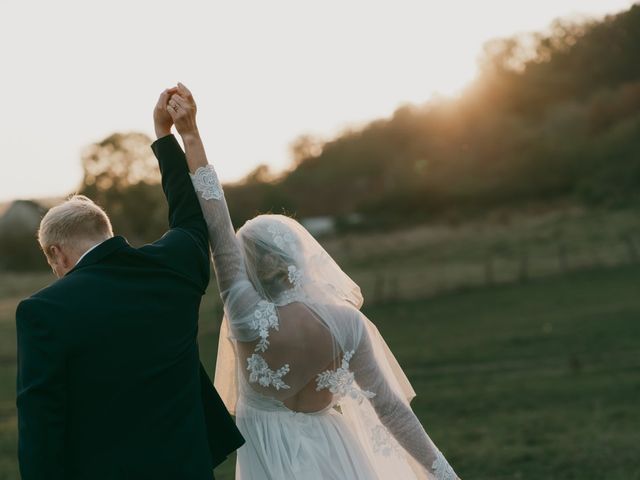 Le mariage de Hamish et Tara à Magny-Cours, Nièvre 36