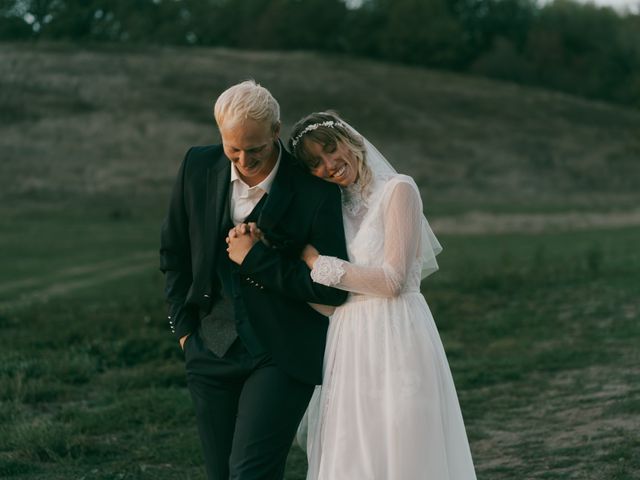 Le mariage de Hamish et Tara à Magny-Cours, Nièvre 37