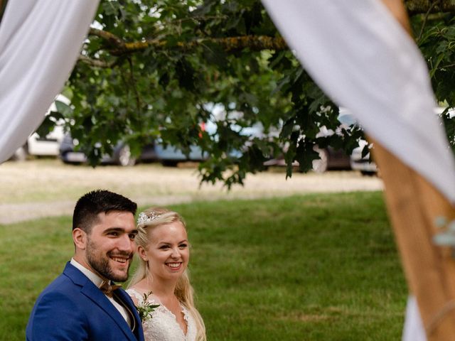 Le mariage de Alec et Mathilde  à Saint-Clar-de-Rivière, Haute-Garonne 8
