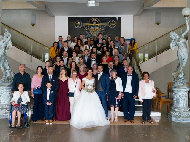 Le mariage de Julien et Marina à Lorient, Morbihan 20