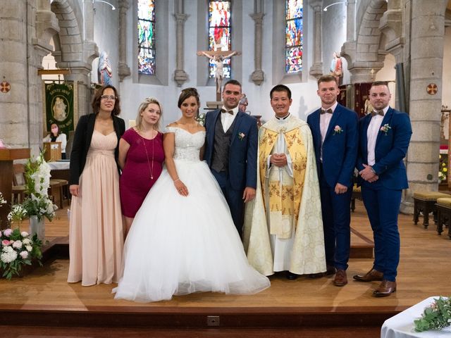 Le mariage de Julien et Marina à Lorient, Morbihan 26