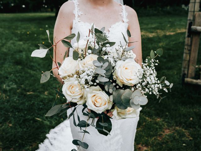 Le mariage de Benjamin et Anais à Montireau, Eure-et-Loir 33