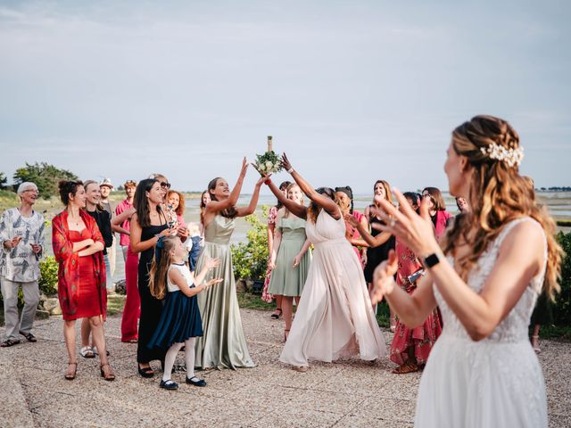 Le mariage de Raphaël et Sigrid à Plouharnel, Morbihan 5