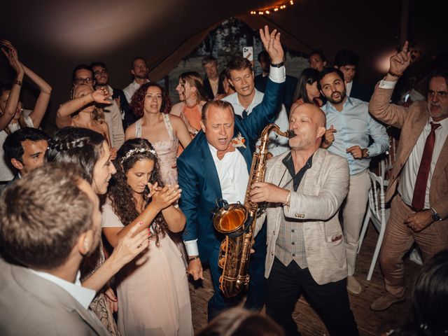 Le mariage de Alexandre et Celia à Beaulieu-sur-Loire, Loiret 26