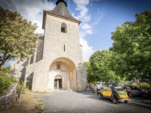 Le mariage de Olivier et Sophie à Brive-la-Gaillarde, Corrèze 38