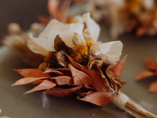 Le mariage de Camille et Anaïs à Beaujeu, Rhône 15