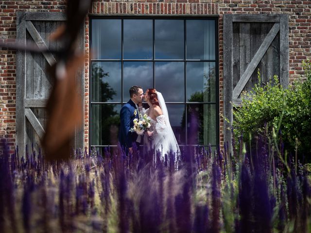 Le mariage de Valentin et Ophélie à Comines-Warneton, Hainaut 20