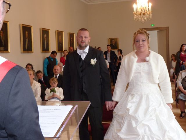 Le mariage de Gregory et Elodie à Bayeux, Calvados 4