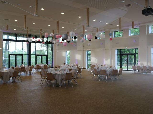 Le mariage de Gregory et Elodie à Bayeux, Calvados 12