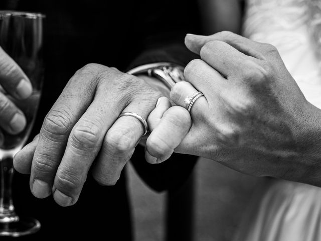 Le mariage de Stéphane et Laura à Orgon, Bouches-du-Rhône 40