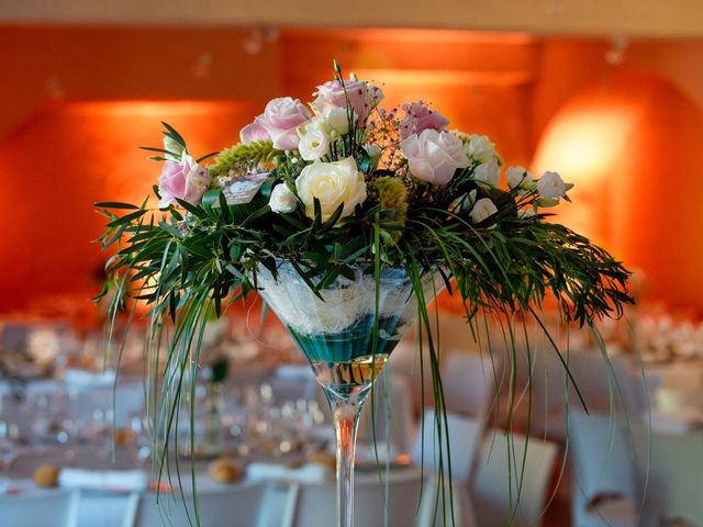 Le mariage de Julien et Anne-Sophie à Vallon-en-Sully, Allier 13