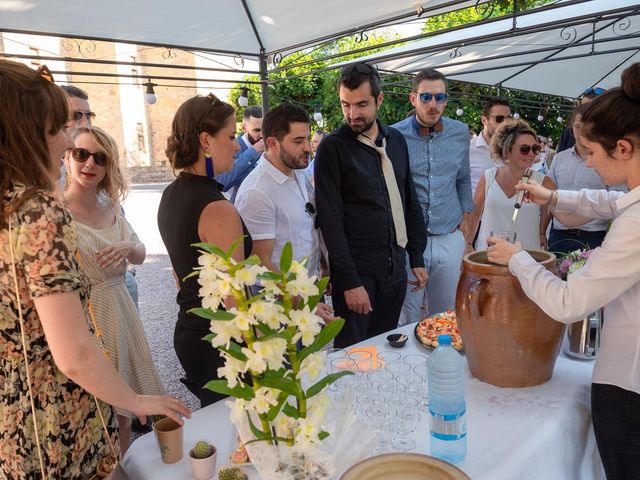 Le mariage de Julien et Anne-Sophie à Vallon-en-Sully, Allier 22