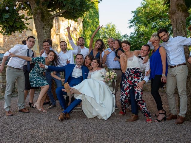 Le mariage de Julien et Anne-Sophie à Vallon-en-Sully, Allier 26