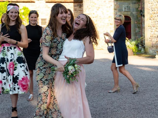 Le mariage de Julien et Anne-Sophie à Vallon-en-Sully, Allier 28