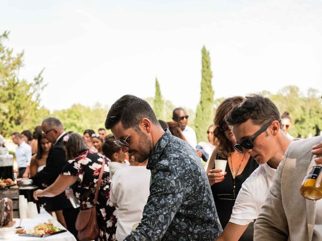 Le mariage de Alban et Marine à Piolenc, Vaucluse 7