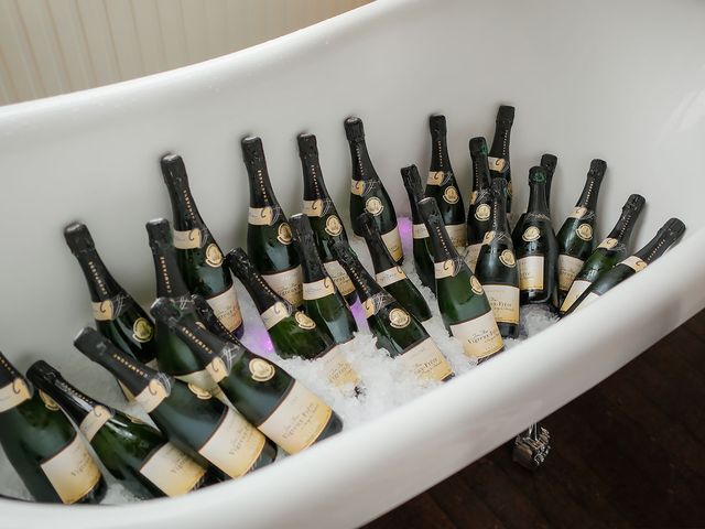 Le mariage de Romain et Élodie à Orvillers-Sorel, Oise 61