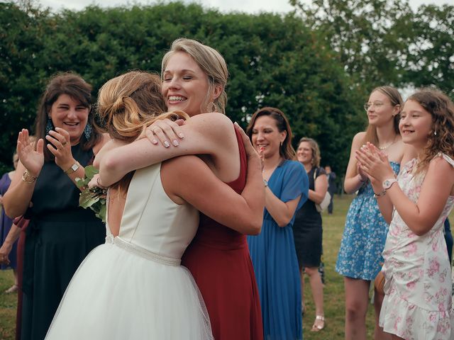 Le mariage de Romain et Élodie à Orvillers-Sorel, Oise 91