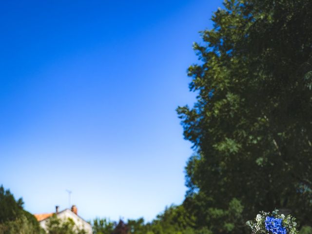 Le mariage de Thomas et Léa à Magnac-Lavalette-Villars, Charente 17