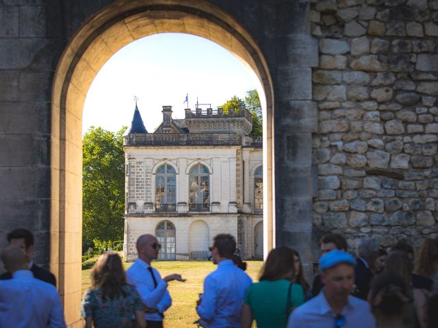 Le mariage de Thomas et Léa à Magnac-Lavalette-Villars, Charente 27