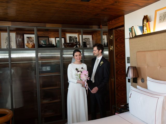Le mariage de Louis et Victoria à Paris, Paris 22