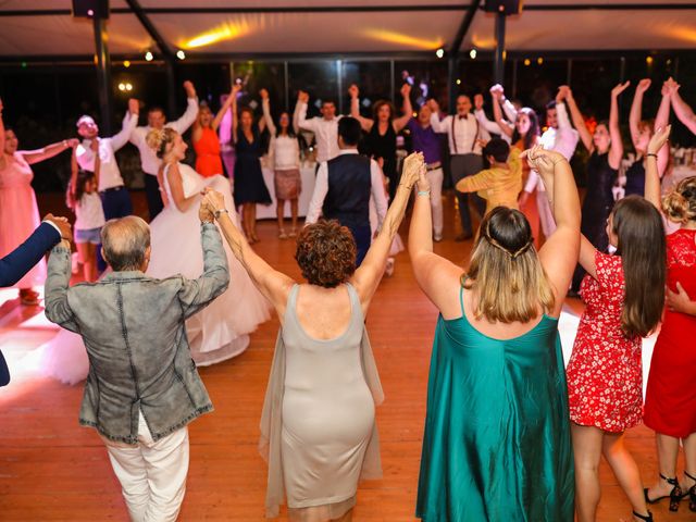 Le mariage de Rangeo et Victoria à Nans-les-Pins, Var 44