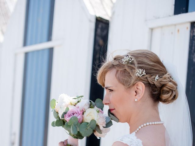 Le mariage de Benoit et Marine à Beuzeville, Eure 51